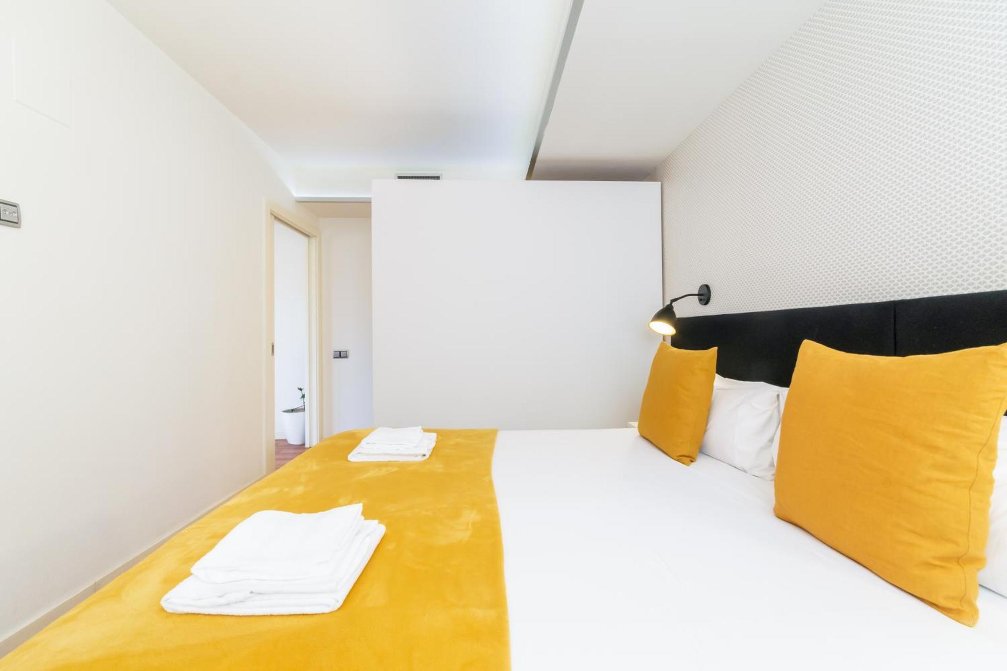 Unique Rentals - Placa Catalunya Central Apartments Barcelone Extérieur photo