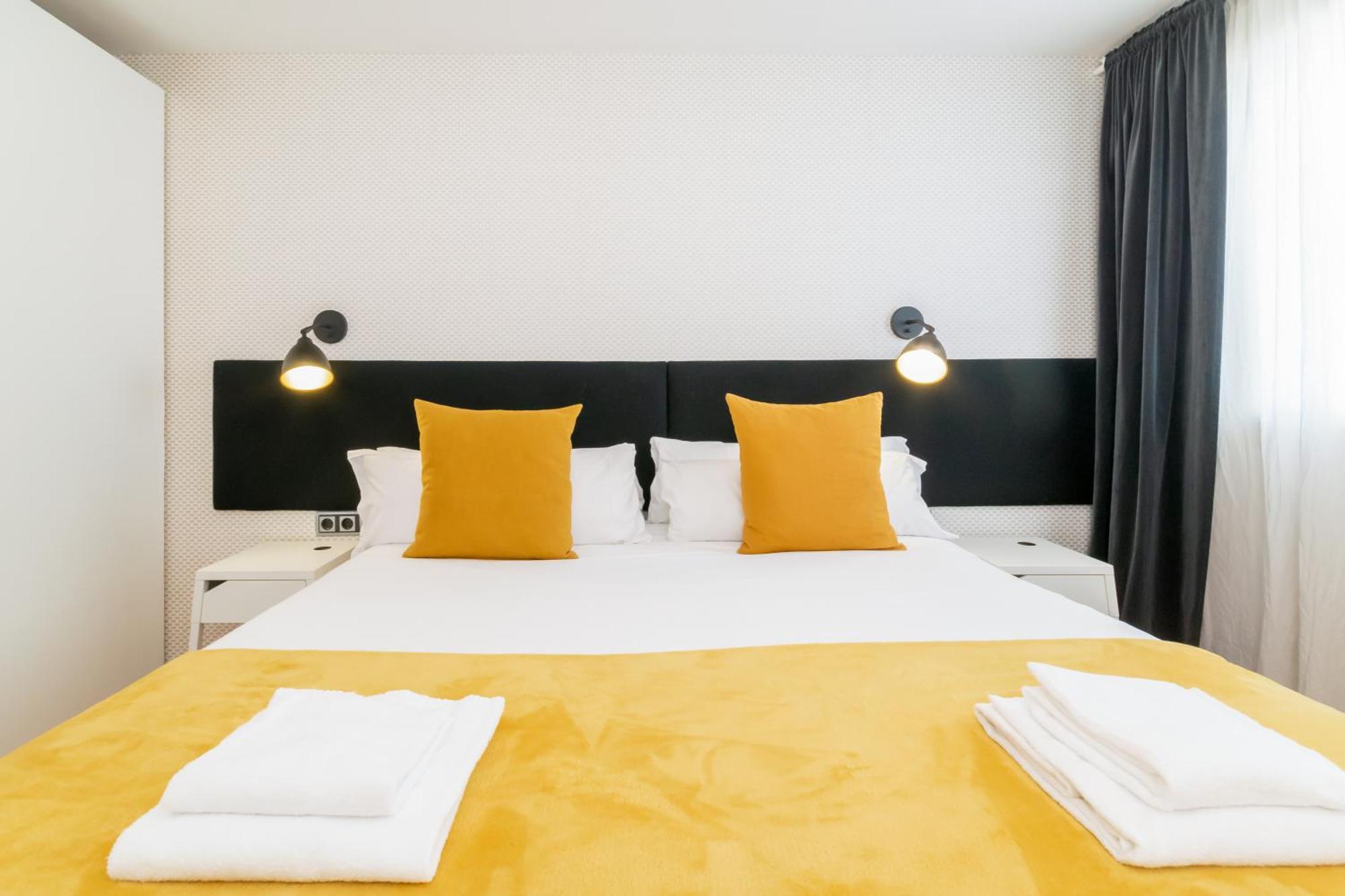 Unique Rentals - Placa Catalunya Central Apartments Barcelone Extérieur photo