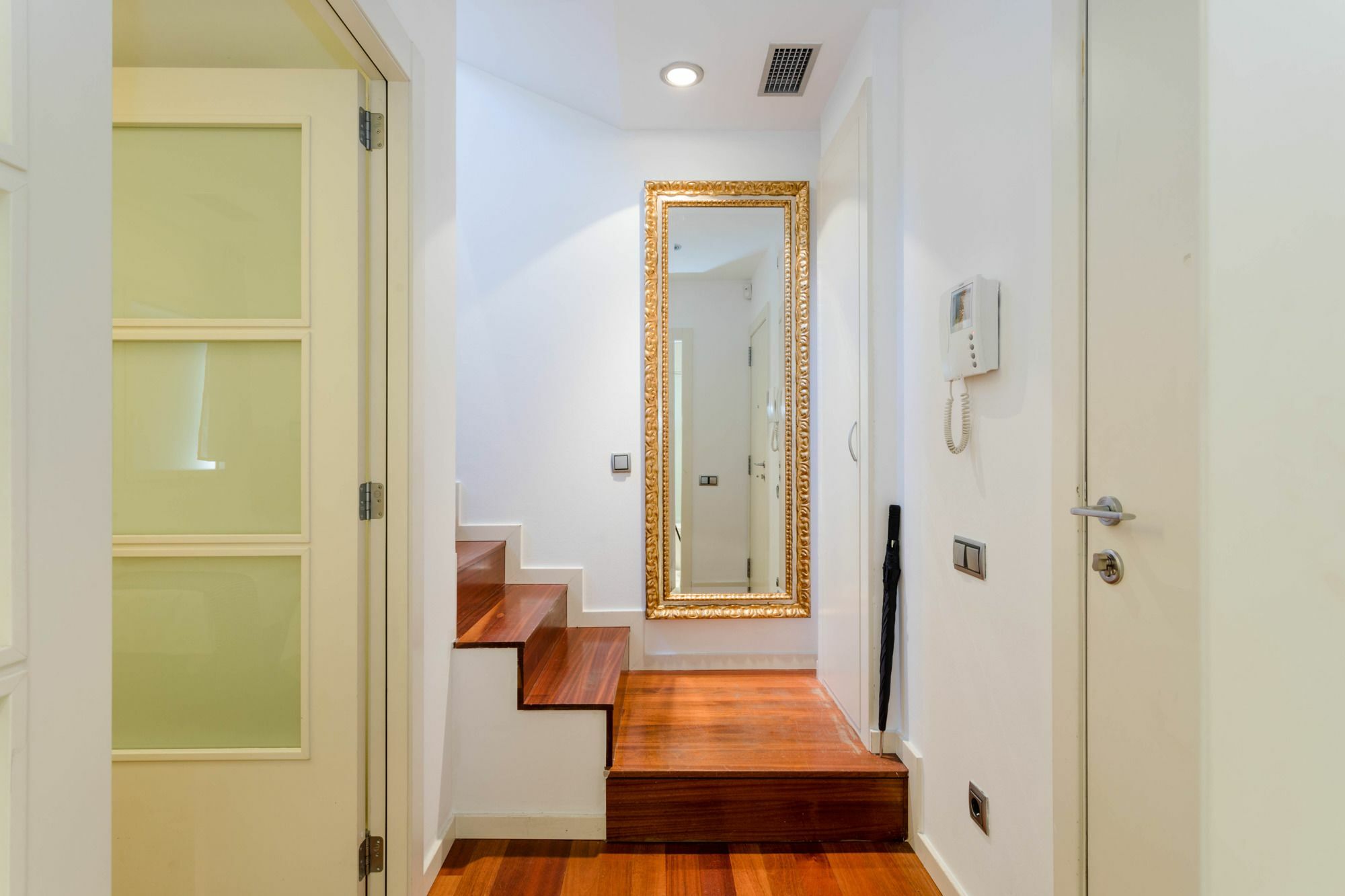 Unique Rentals - Placa Catalunya Central Apartments Barcelone Extérieur photo